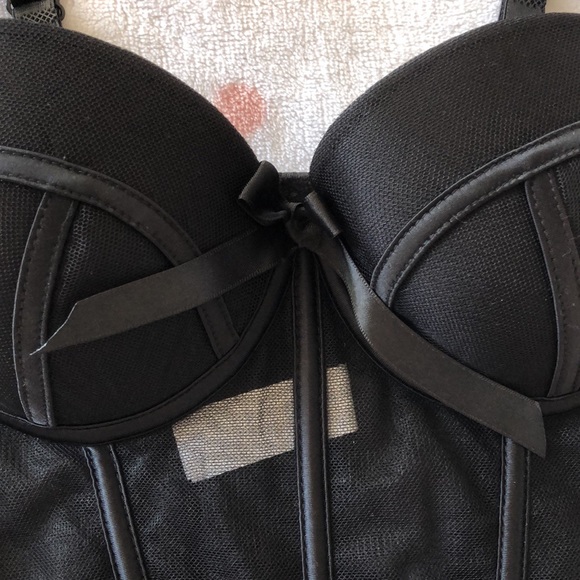 NWOT Cropped Black Bustier Bra/Top 🖤 - Picture 2 of 4